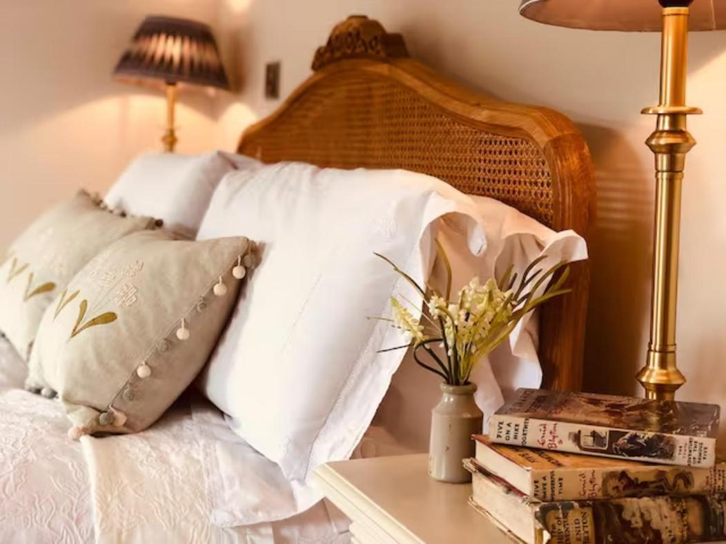 Pass The Keys Old Beams Luxury Style & Comfort In Town Centre เบคเวลล์ ภายนอก รูปภาพ
